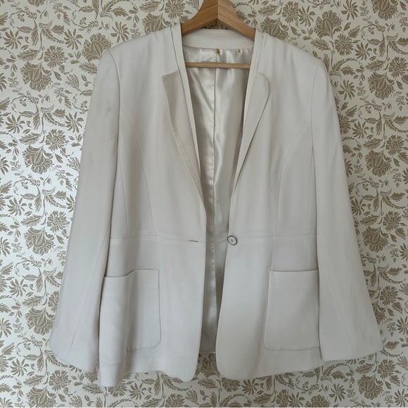 Elie Tahari Cream Blazer – Size 16, Classic & Chic - Picture 7 of 7